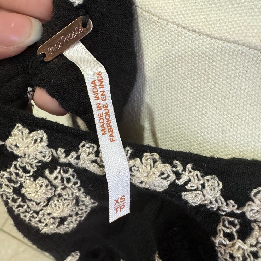 Free People Black and Cream Blouse - Picture 4 of 4